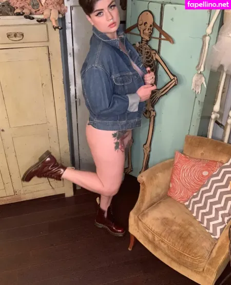 Vintage Vogue OnlyFans Thumbnail #CWPc2gcOqJ