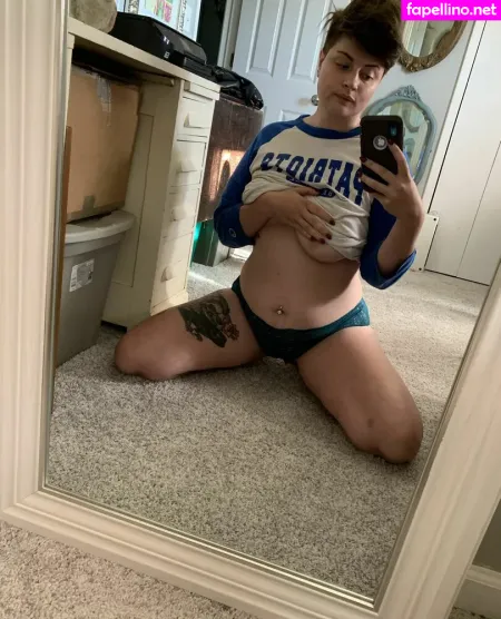 Vintage Vogue OnlyFans Thumbnail #Dzj3ypsJE0