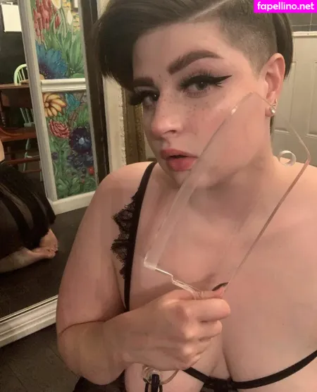 Vintage Vogue OnlyFans Thumbnail #uMCzwhg0cb