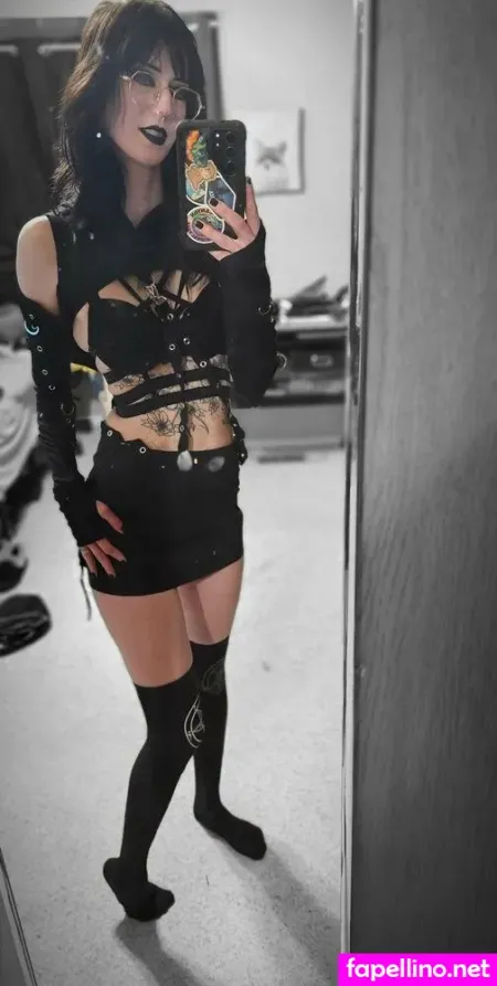 Violavixene OnlyFans Thumbnail #CaPvBDE3Zg
