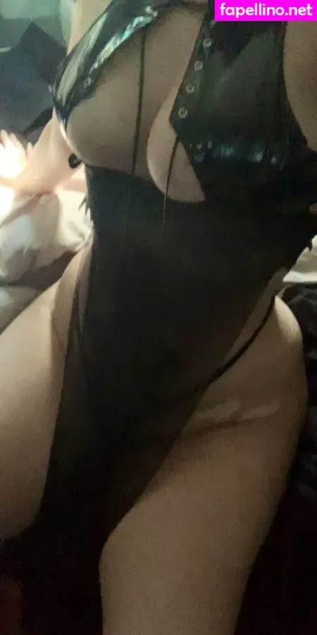 Violet Barlowe OnlyFans Thumbnail #weZNPQfXaJ