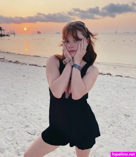 Violet Brinson OnlyFans Thumbnail #y7fWSZJwRF