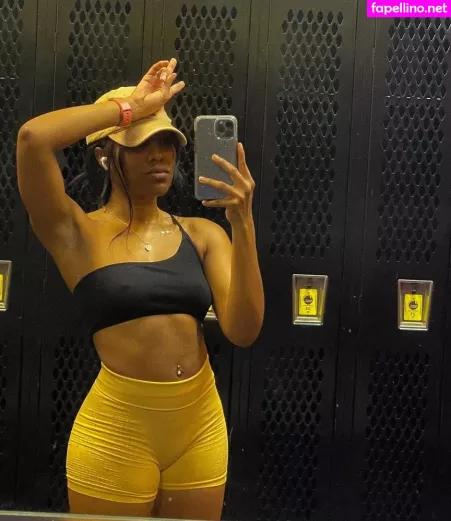 Violet Cosplay OnlyFans Thumbnail #DyMuZjkXQo