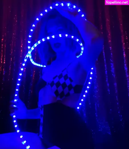 Violet De Beauvoir OnlyFans Thumbnail #RUelwGq7Ue