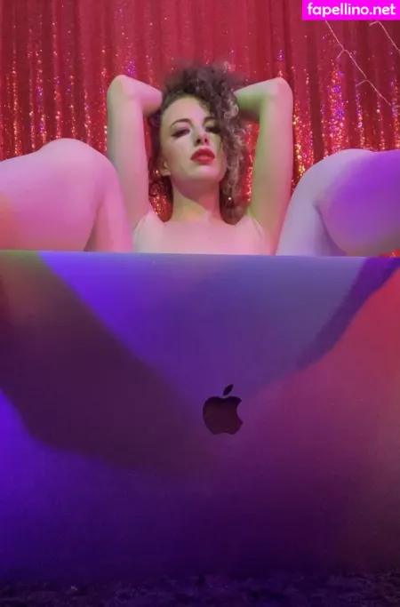 Violet De Beauvoir OnlyFans Thumbnail #hnBr7vIoQJ