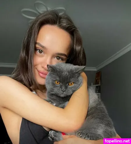 Violet Dreams69 OnlyFans Thumbnail #KI5icLS6h2