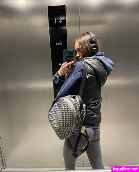 Violet Dreams69 OnlyFans Thumbnail #icjjNTO2Pn