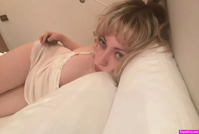 Violet Grohl OnlyFans Thumbnail #bcJ5fgxAzD