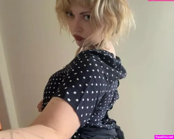 Violet Grohl OnlyFans Thumbnail #oE2mwcyFmS