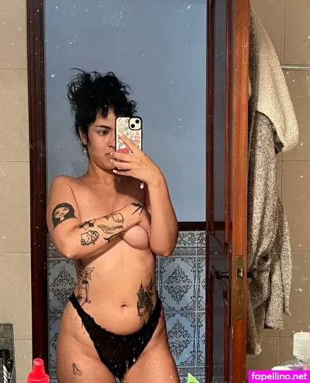 Violet Hart Main Profile Photo