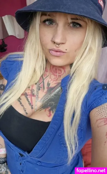 Violet Kush OnlyFans Thumbnail #siG3fOq5K9