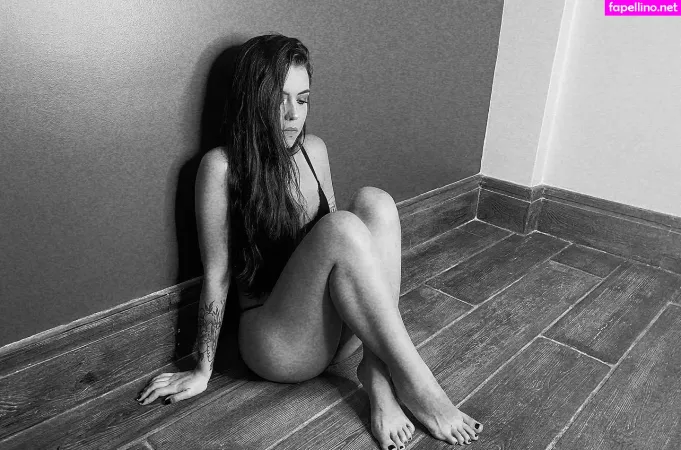 Violet Orlandi OnlyFans Thumbnail #1gX5sScRTm