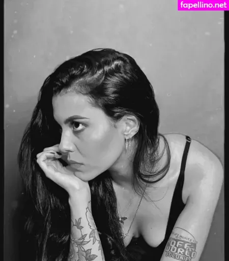 Violet Orlandi OnlyFans Thumbnail #hh7y7XAmC1