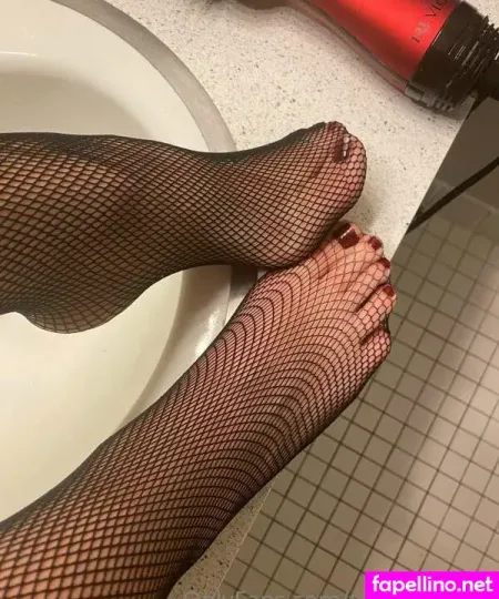 Violet Quinn OnlyFans Thumbnail #dm7QvR4kFe