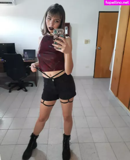 Violetaamane OnlyFans Thumbnail #MB4MrmlOXA