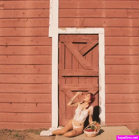 Violetbunns OnlyFans Thumbnail #g7XuEqN00i