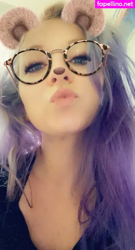 Violetcosmos OnlyFans Thumbnail #2iWmgxzHGJ