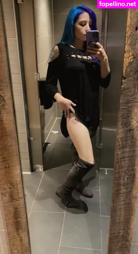 Violetcosmos OnlyFans Thumbnail #U9x6OGlvJq