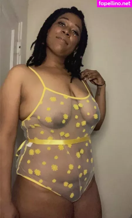 Violetdelux OnlyFans Thumbnail #oksy7YGc0u