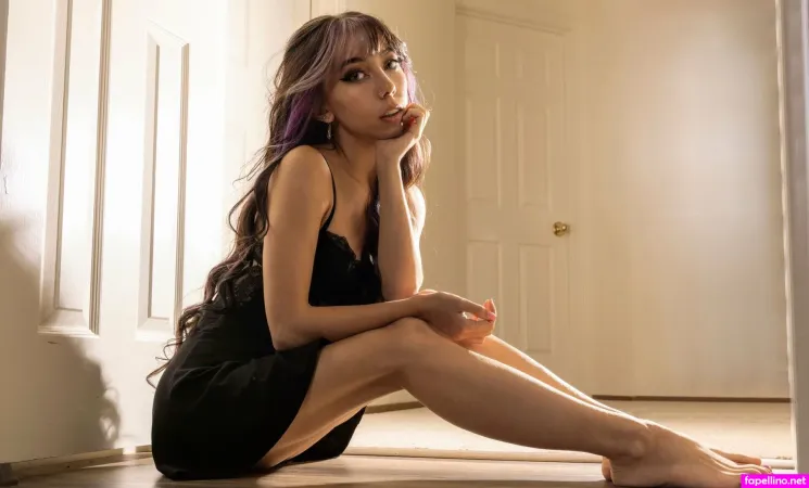 Violetdivine OnlyFans Thumbnail #Oszuf6KPmF