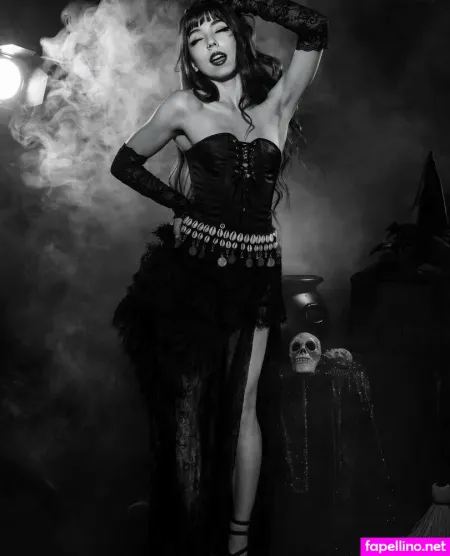 Violetdivine Main Profile Photo