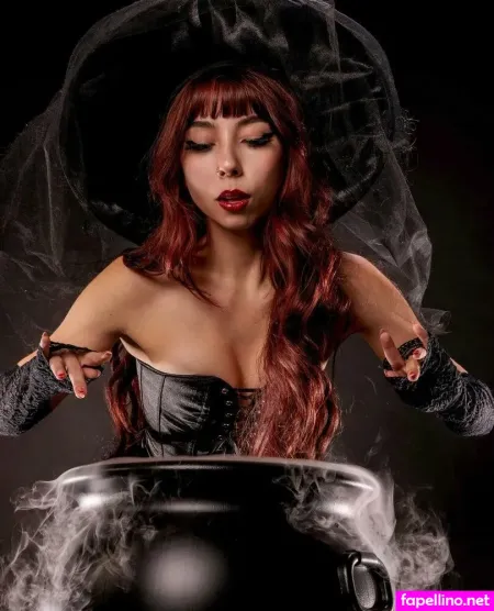 Violetdivine OnlyFans Thumbnail #th8DNXnZGW