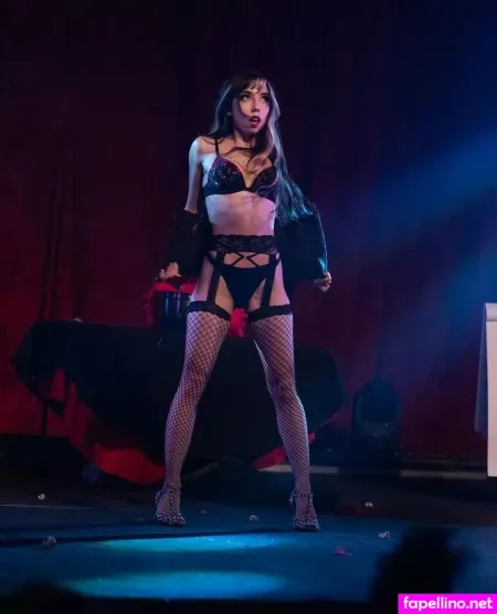 Violetdivine OnlyFans Thumbnail #zgFkRbigSs