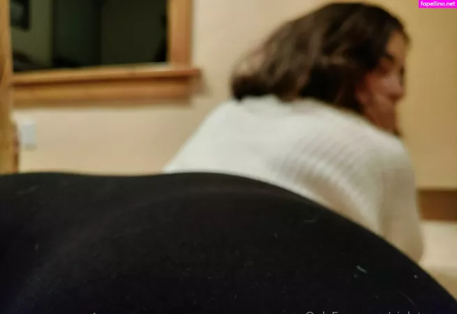 Violetespea OnlyFans Thumbnail #1MbjR6UfzZ