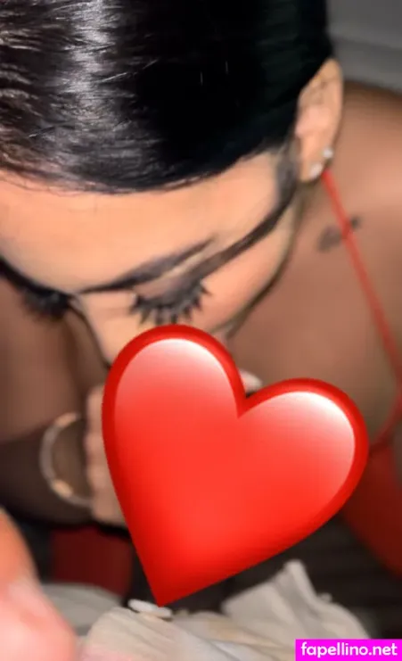 Violetgotcake OnlyFans Thumbnail #9IDtyhuJLn