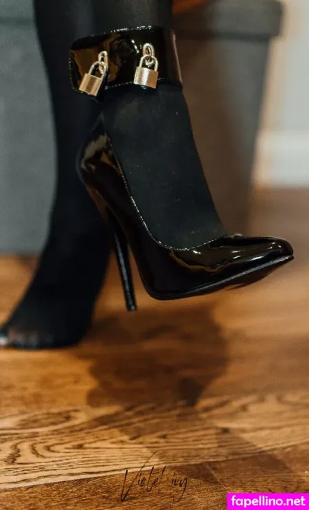 Violetivy OnlyFans Thumbnail #5hoOAC5SPm