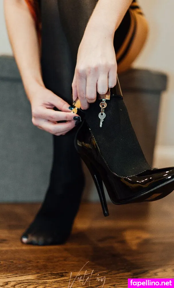 violetivy, violetivyjewellery Nude Leaked OnlyFans Photo #8TNiD92SsJ