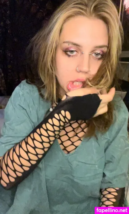Violetlovings OnlyFans Thumbnail #lSIHGcGlM0