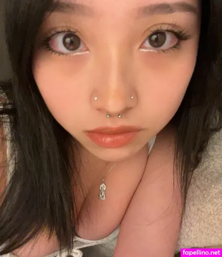 Violetngyn OnlyFans Thumbnail #9KEwAN2eHc