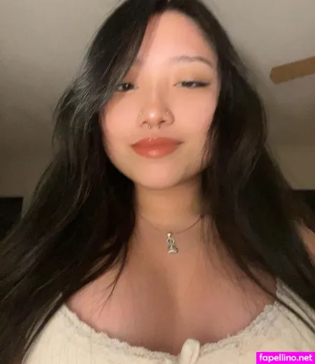 Violetngyn Main Profile Photo