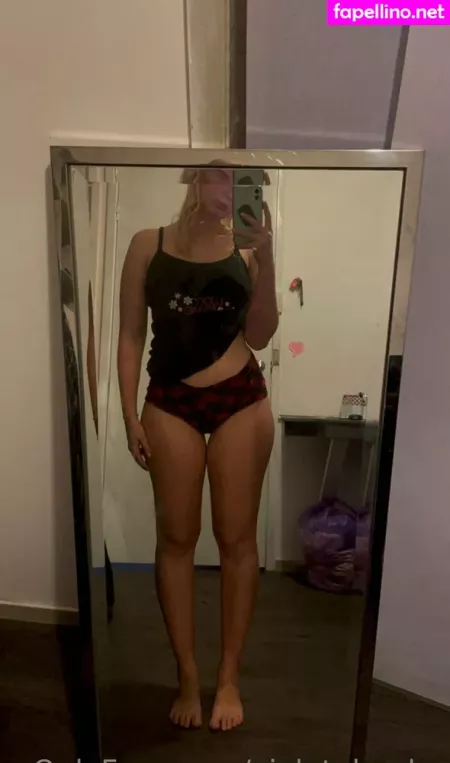 Violetphoebe OnlyFans Thumbnail #KTfskx6lPG