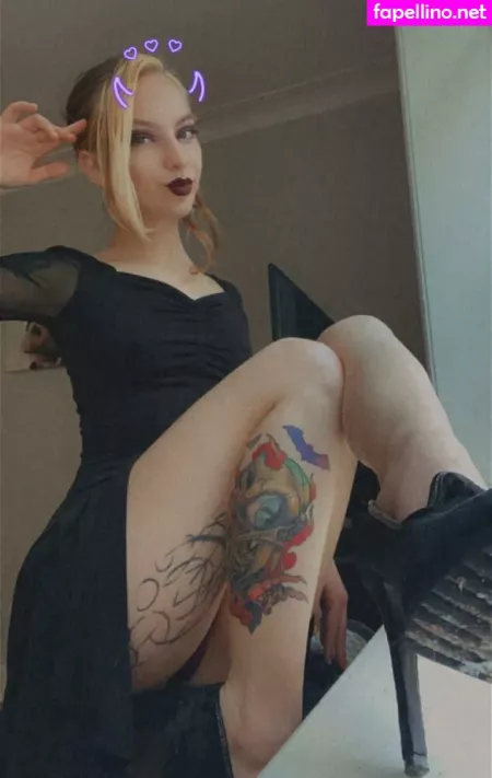 Violets Cabaret OnlyFans Thumbnail #Hs1mKsWUaJ