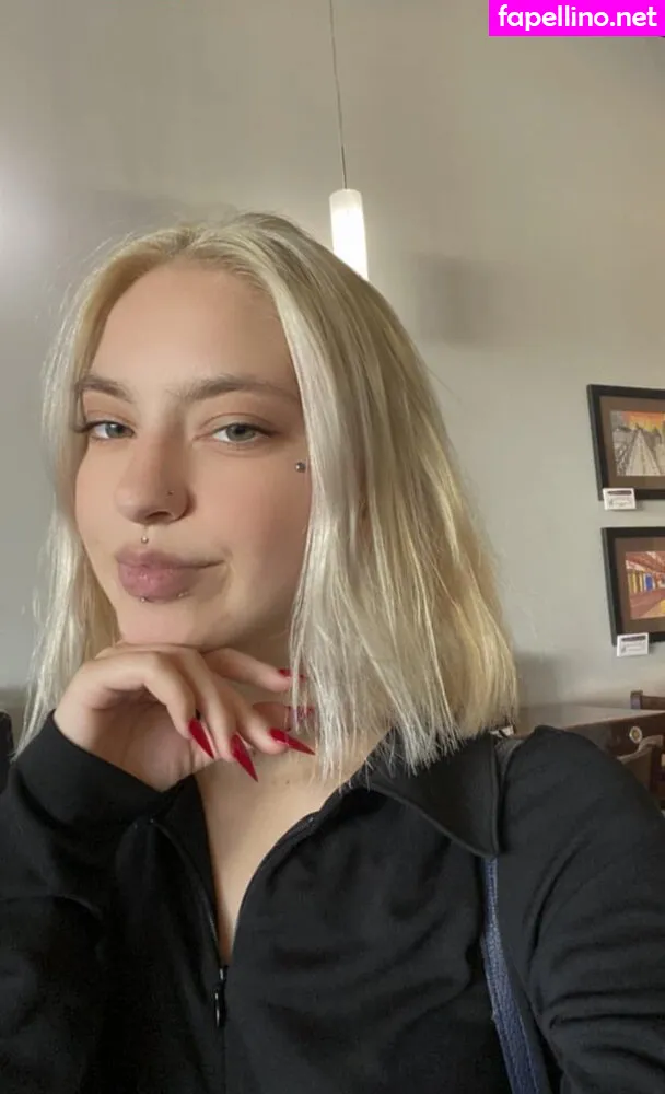 Aurelia, Caffeinatedbat, Ivana Moreau, Ivy Hayes, mme_de_la_lune, violets_cabaret Nude Leaked OnlyFans Photo #OlwNOwlFEi