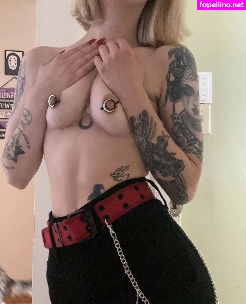 Aurelia, Caffeinatedbat, Ivana Moreau, Ivy Hayes, mme_de_la_lune, violets_cabaret Nude Leaked OnlyFans Photo #dM4kavXONU