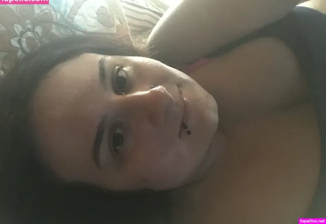 Violetsimmonsfree OnlyFans Thumbnail #xBpJxbmVu2