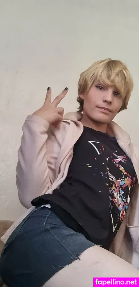 Violetsjules2 OnlyFans Thumbnail #cpJp8lyeab