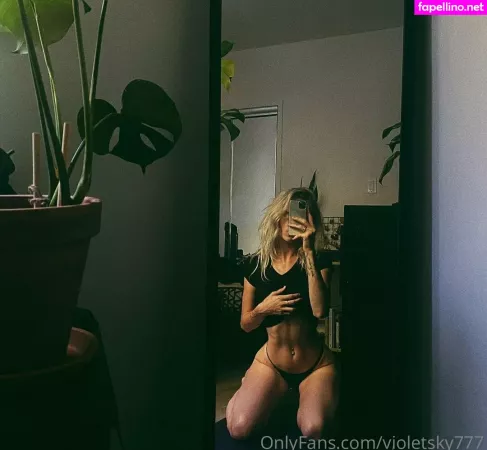 Violetsky777 OnlyFans Thumbnail #X9tJCvFBLB