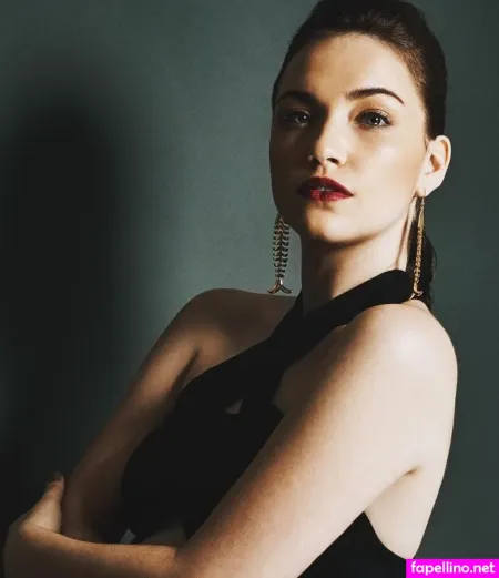 Violett Beane 1 OnlyFans Thumbnail #XVI2gzlL6m