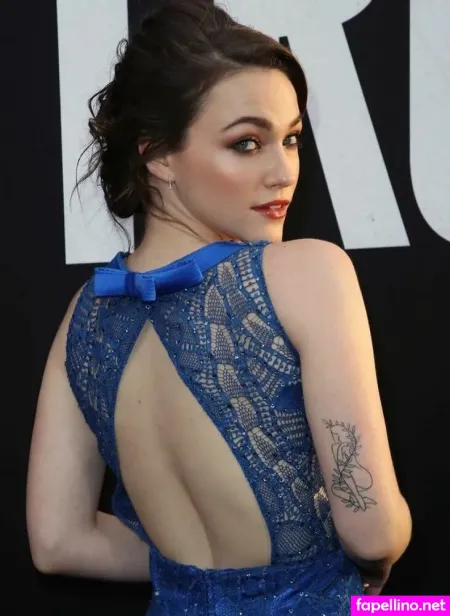 Violett Beane 1 OnlyFans Thumbnail #s1GfwyWGB1