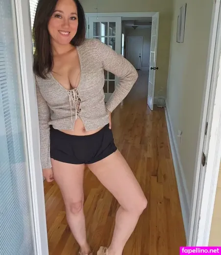 Violette Brooks OnlyFans Thumbnail #AG56weB1Ve