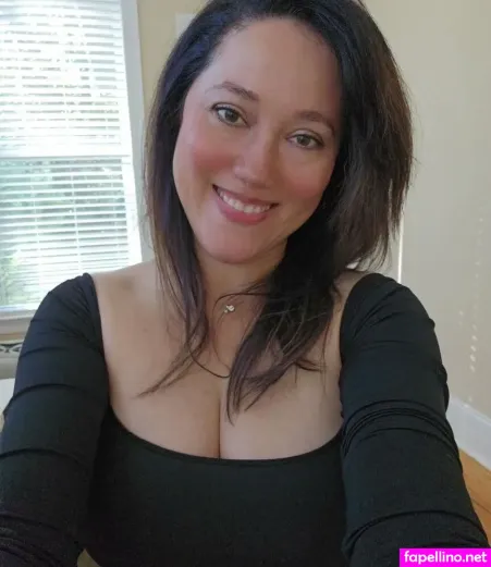 Violette Brooks OnlyFans Thumbnail #OzOjqd039J