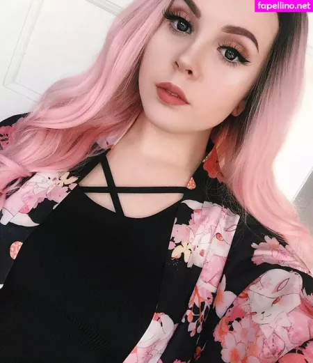 Violette OnlyFans Thumbnail #E4f8gJhffn