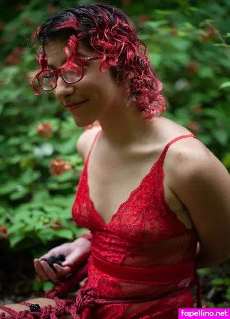 Violettethorne OnlyFans Thumbnail #3DsqKcb06b