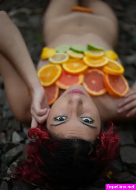 Violettethorne OnlyFans Thumbnail #qCgYKKKxj4