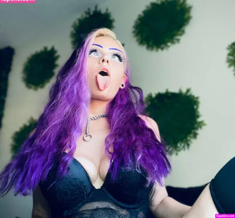 Violetvixenvibes OnlyFans Thumbnail #dKw6vJzpbT