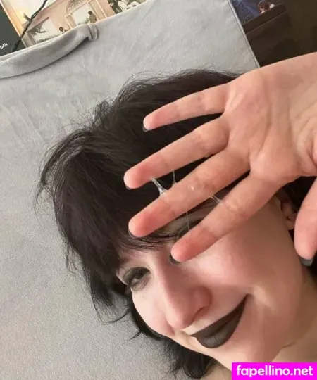 Violetwinter666 OnlyFans Thumbnail #9tge2UlJg5
